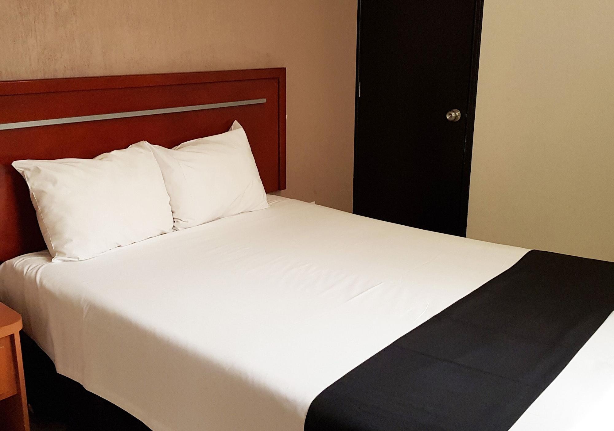 Capital O Hotel Victoria Morelia Exterior photo