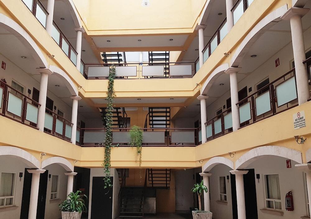 Capital O Hotel Victoria Morelia Exterior photo