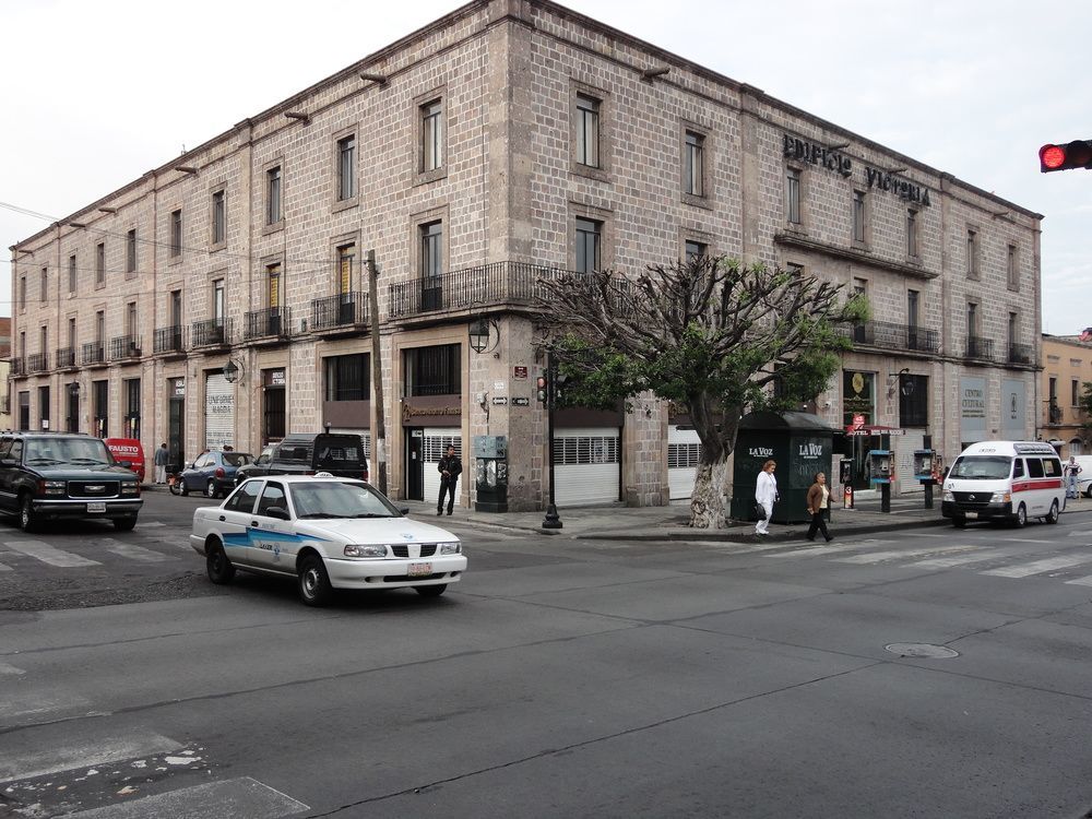 Capital O Hotel Victoria Morelia Exterior photo