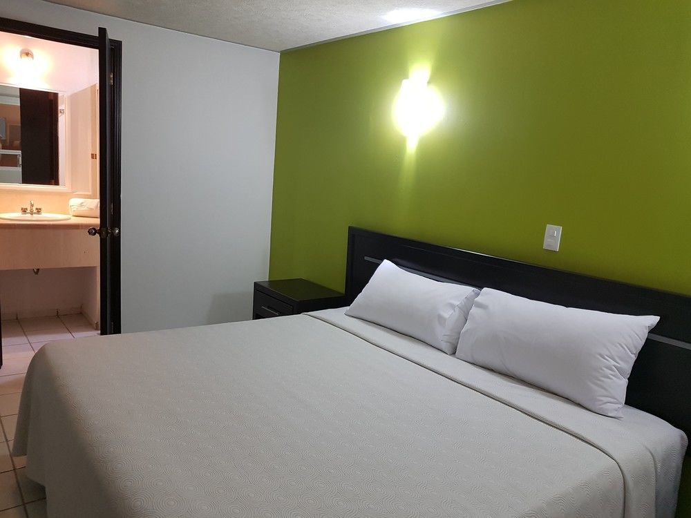 Capital O Hotel Victoria Morelia Exterior photo
